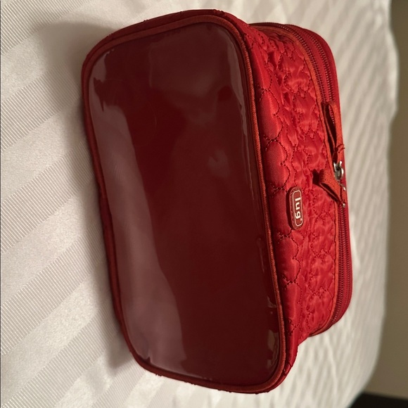 LUG Two-Step Cosmetic Case - Red - Picture 4 of 8